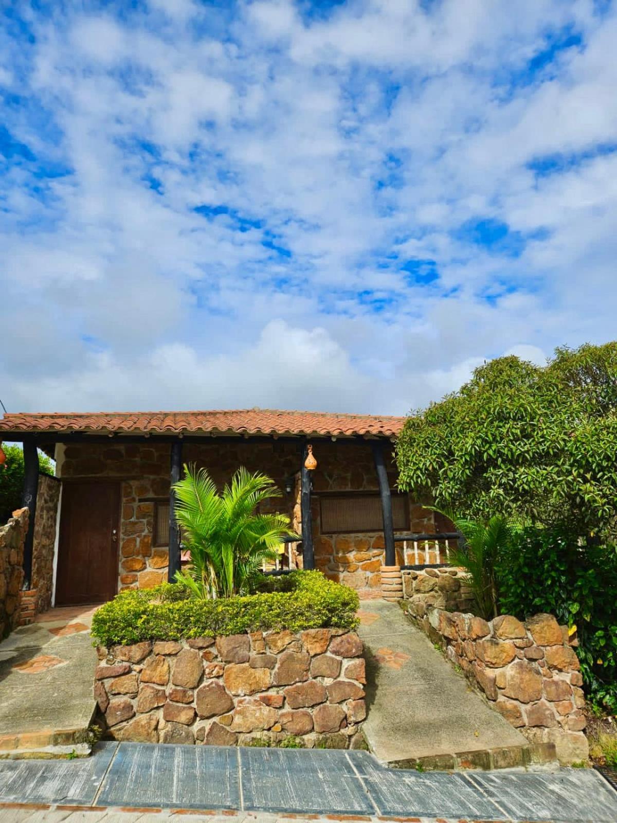 Cabanas Y Hostal Bonanza Mesa De Los Santos Лос-Сантос Экстерьер фото